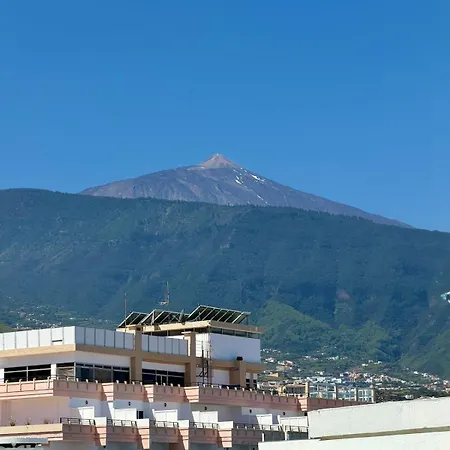 Plaza Del Charco With Rooftop Pool And Panoramic Views * Puerto de la Cruz (Tenerife)